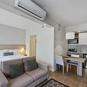 Staybridge By Ihg Hotel